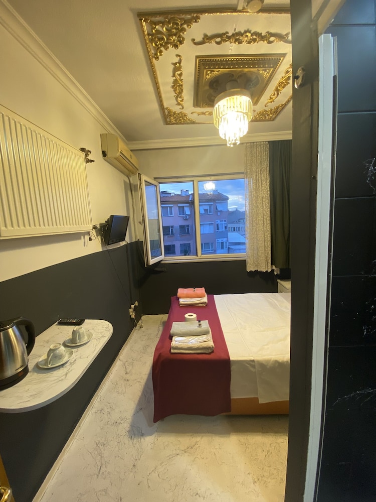Classic Room - Photo 7