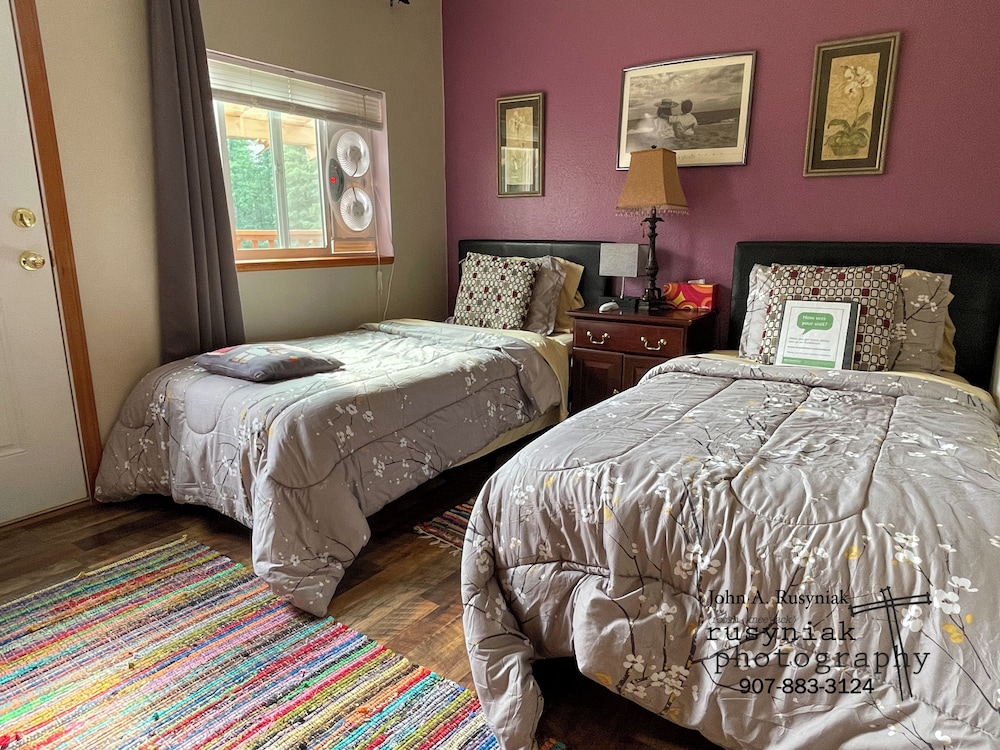 SIlverberry Room – Twin Room