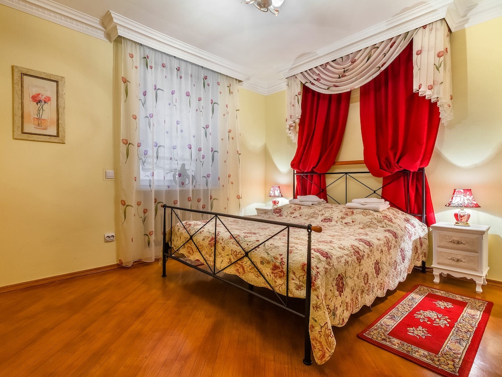 Standard Studio, 2 Bedrooms