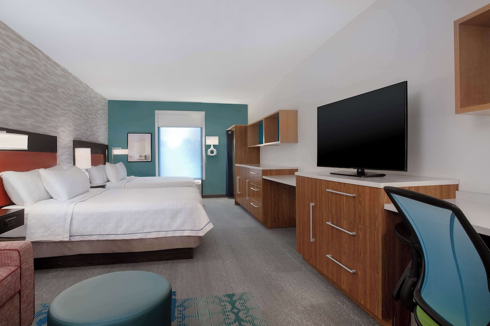 Studio, 2 Queen Beds, Accessible, Bathtub (Hearing) photo 3