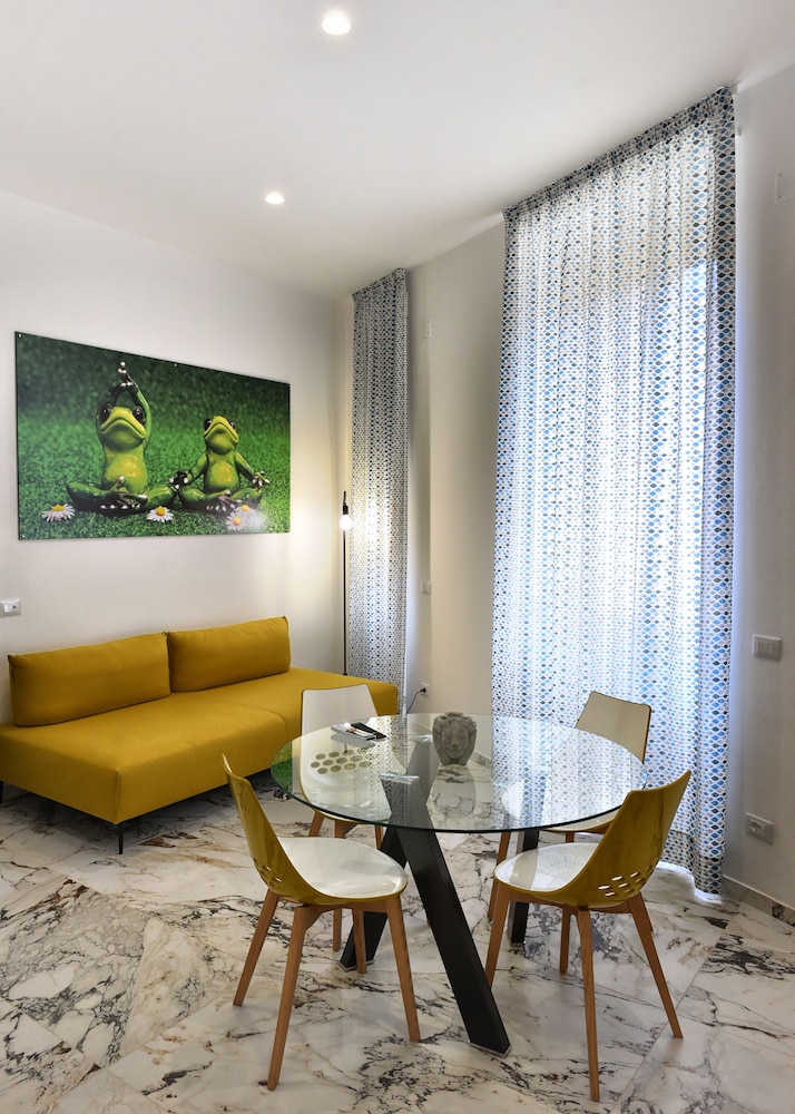 Exclusive Apartment, 1 Bedroom, Annex Building - Photo 9