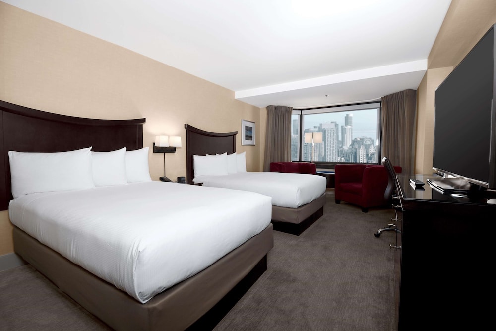Deluxe Room, 2 Double Beds, Accessible, Corner (Mobility, Hearing, Roll-In Shower) - Photo 4
