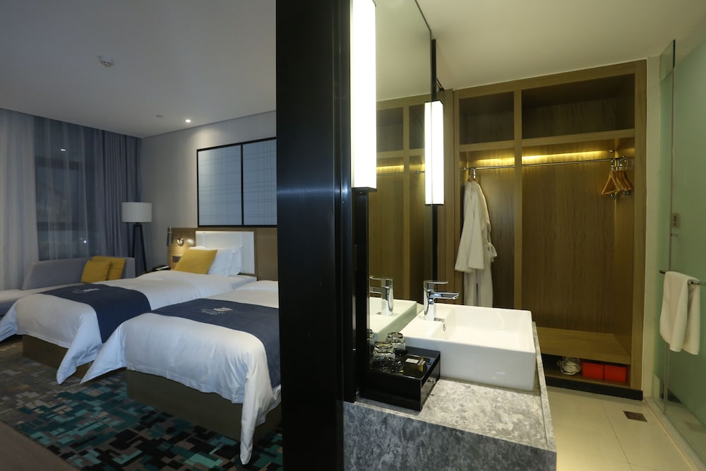 Business Twin Room (Mainland Chinese Citizen Only)