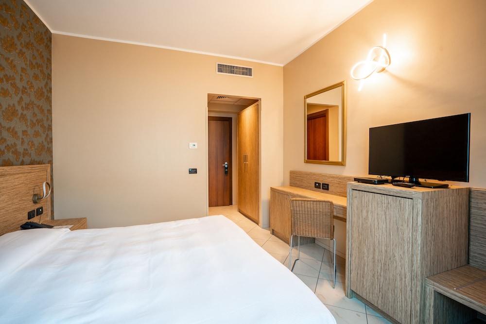 Triple Room - Photo 2