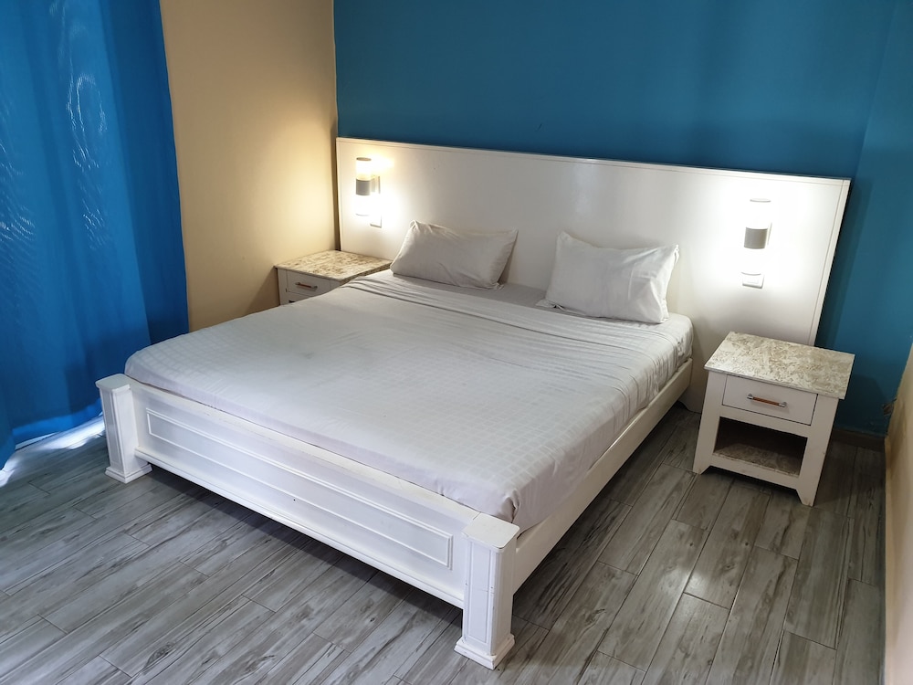 Deluxe Double Room, Pool View photo 1