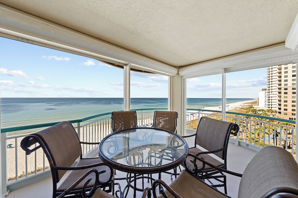 Signature Condo, 2 Bedrooms, Balcony, Beach View photo 3