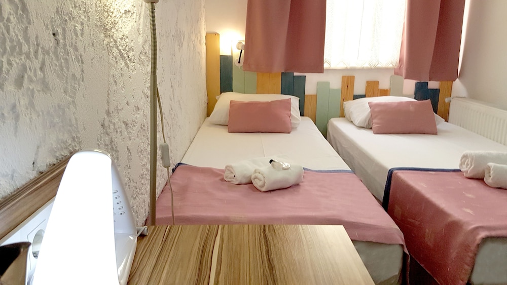 Superior Quadruple Room, 2 Bedrooms, Kitchenette, Beachside photo 2