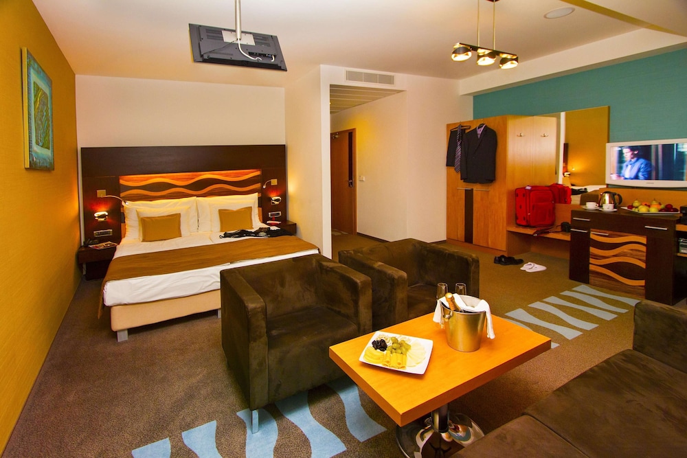 Deluxe Double Room - Photo 5