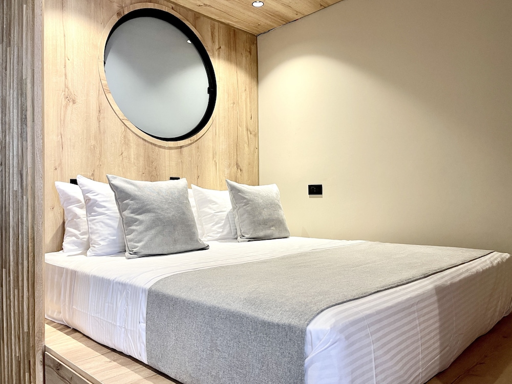 City Studio Suite