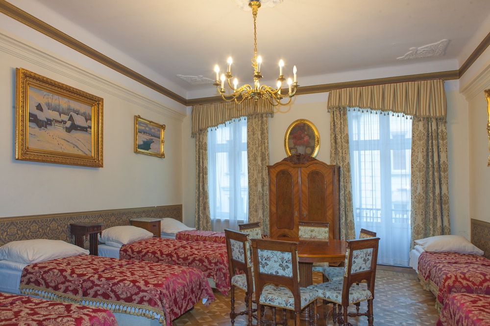Grand Apartment