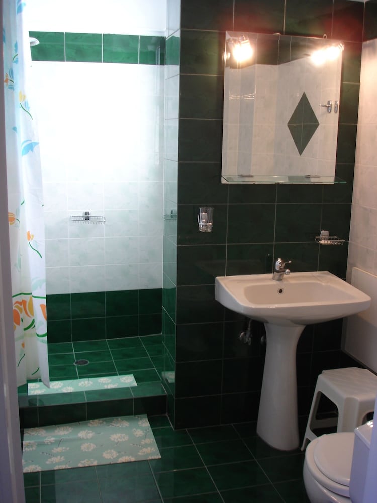 Apartment, 1 Bedroom (No. 3) photo 3