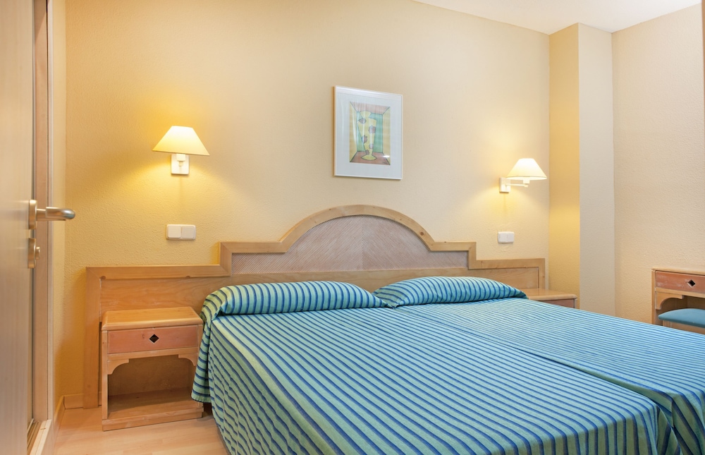 Basic Apartment - Photo 6