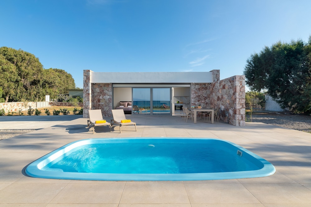 Villa photo 1