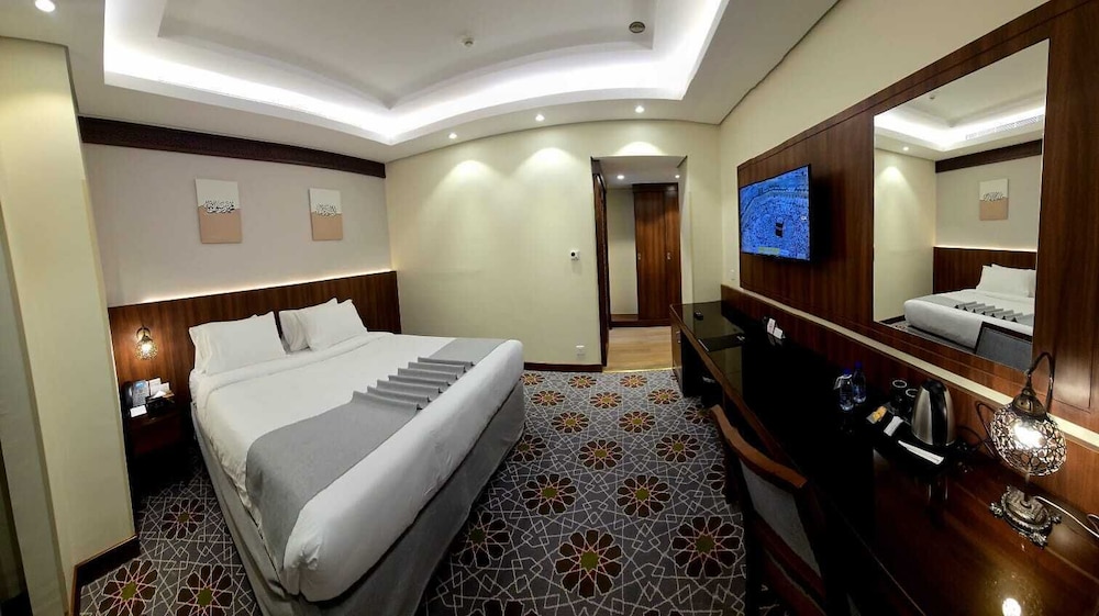 Deluxe Double Room photo 2