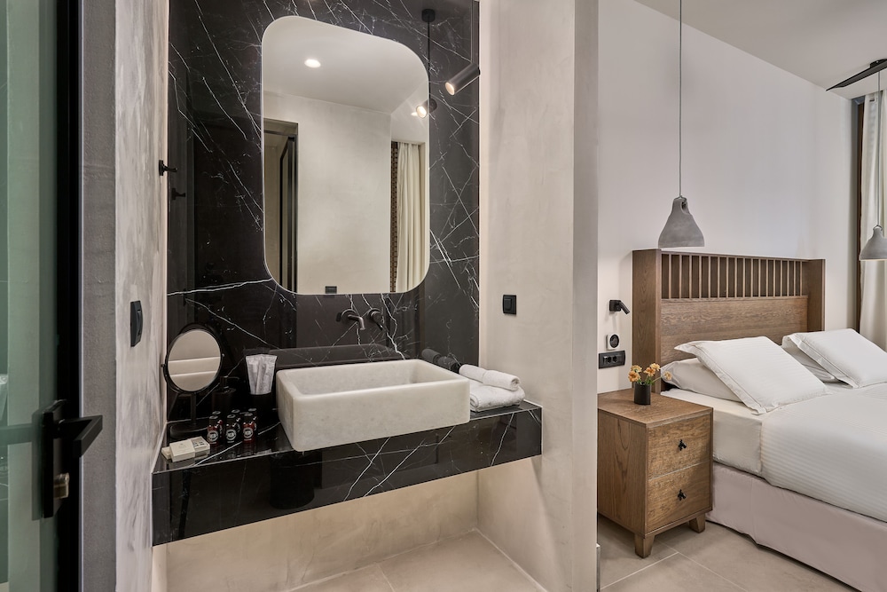 Grand Suite, 2 Bedrooms, Private Pool - Photo 6
