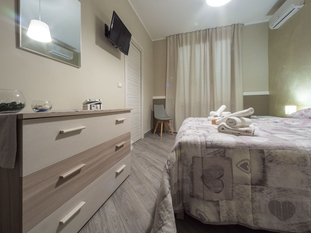 Standard Room, Ensuite, Garden View photo 2