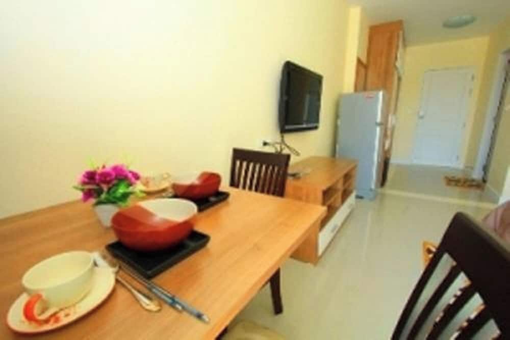Standard Suite, 1 Bedroom photo 2