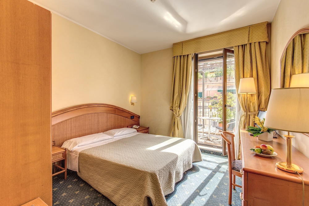 Superior Double or Twin Room, Balcony photo 3