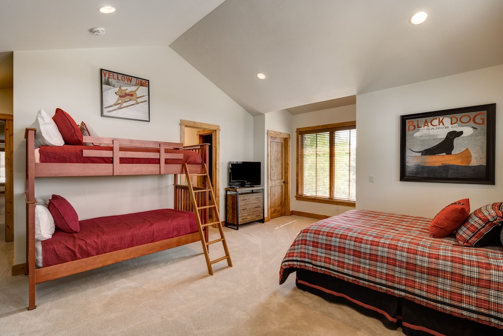 Grand House, 4 Bedrooms, Non Smoking photo 2