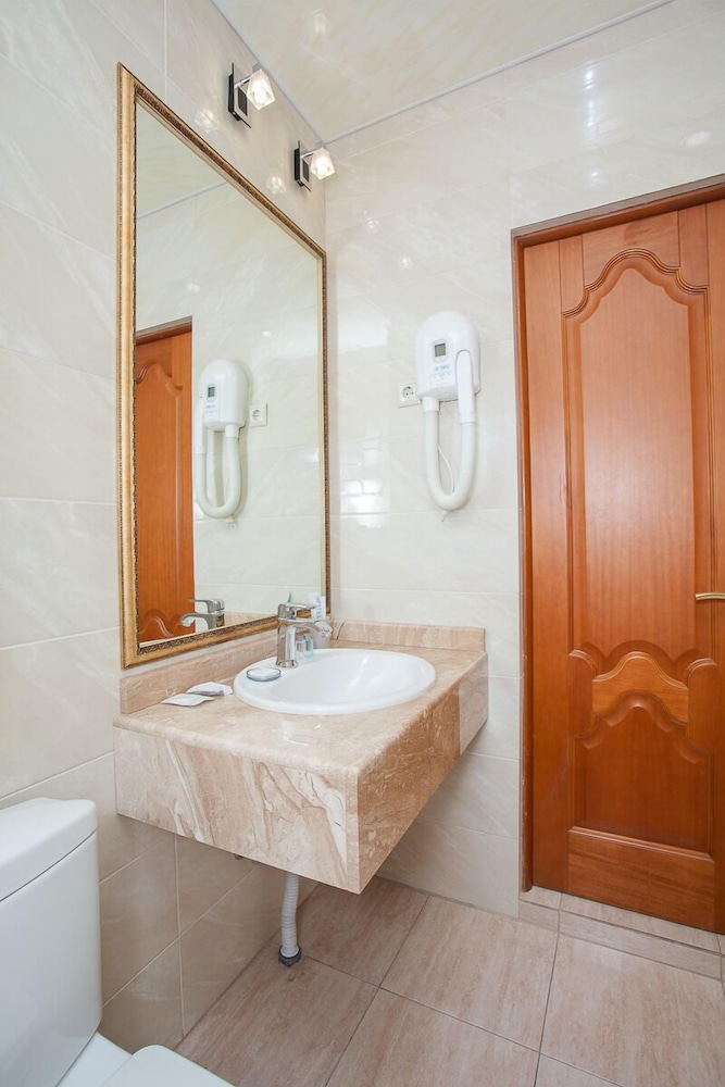 Business Double or Twin Room photo 2
