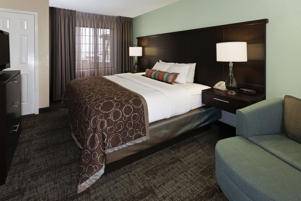 Suite, 1 Bedroom, Kitchen (1 King Bed, Sofa Bed) - Photo 1