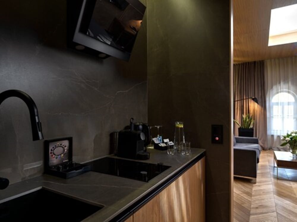 Kenzo Junior Suite photo 3