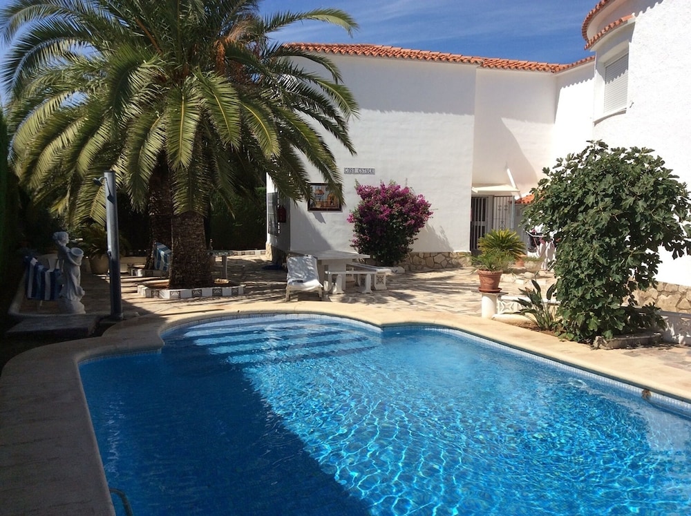 House, 2 Bedrooms, Private Pool, Garden View