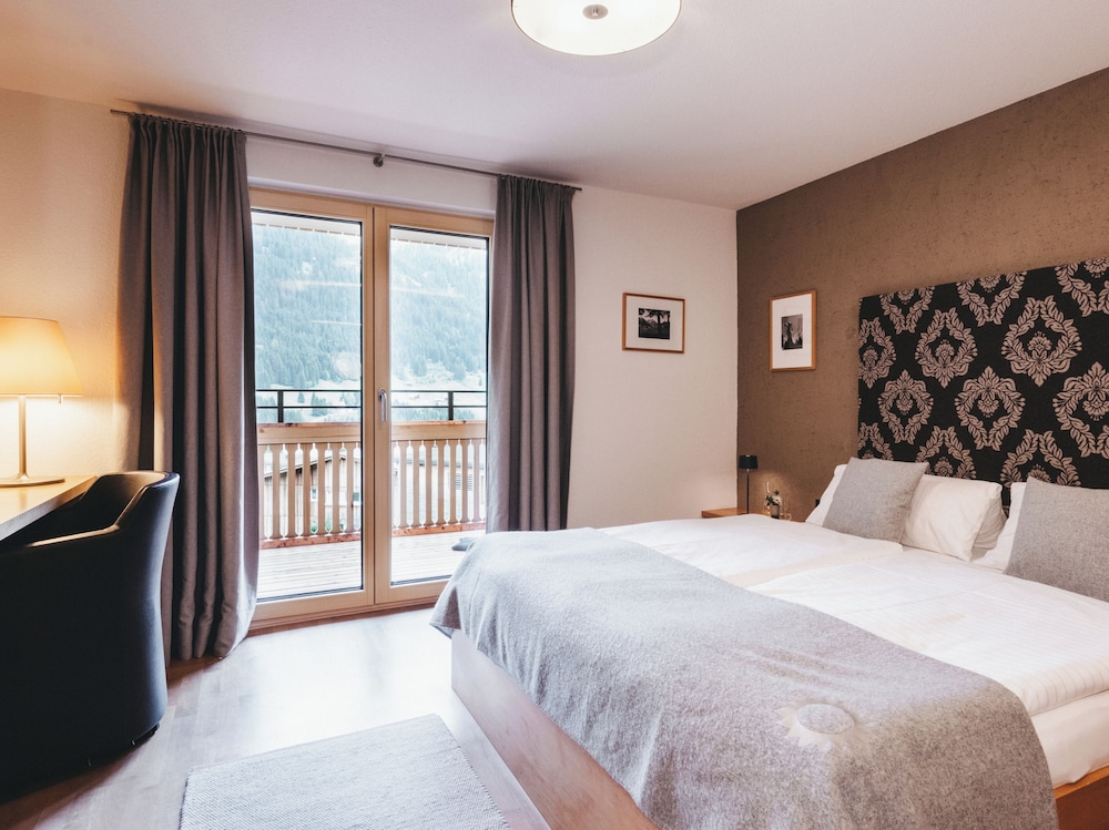 Standard Double Room, Balcony, Mountain View