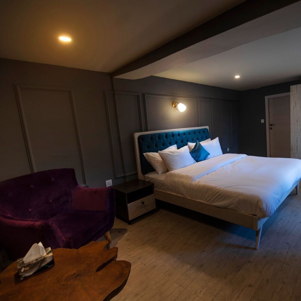 Deluxe Suite photo 1