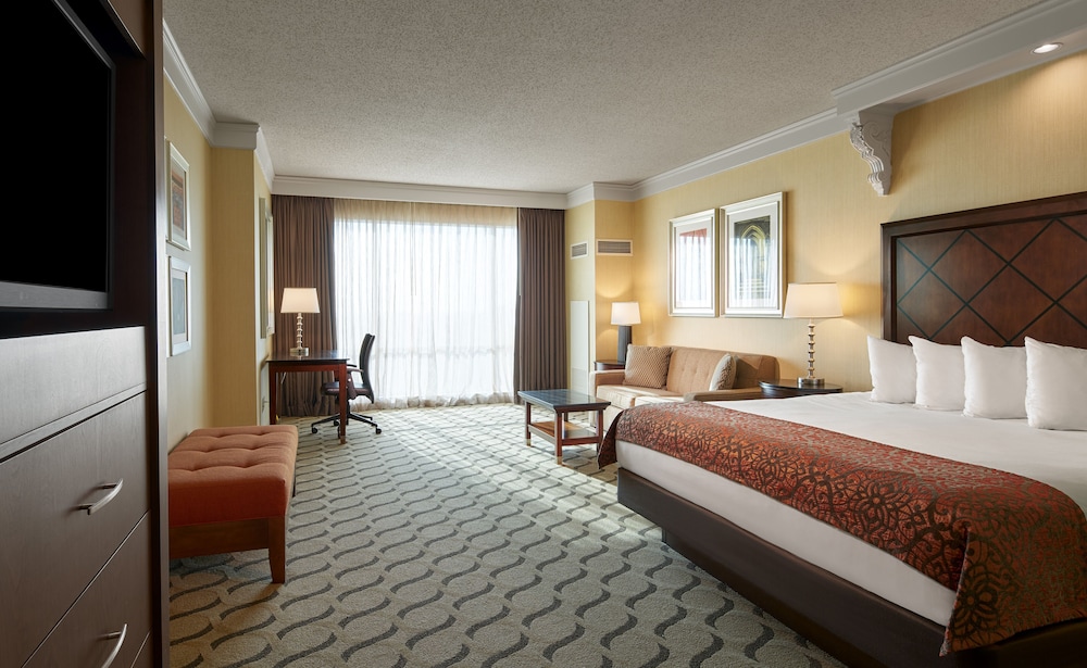Luxury Room, 1 King Bed, Smoking