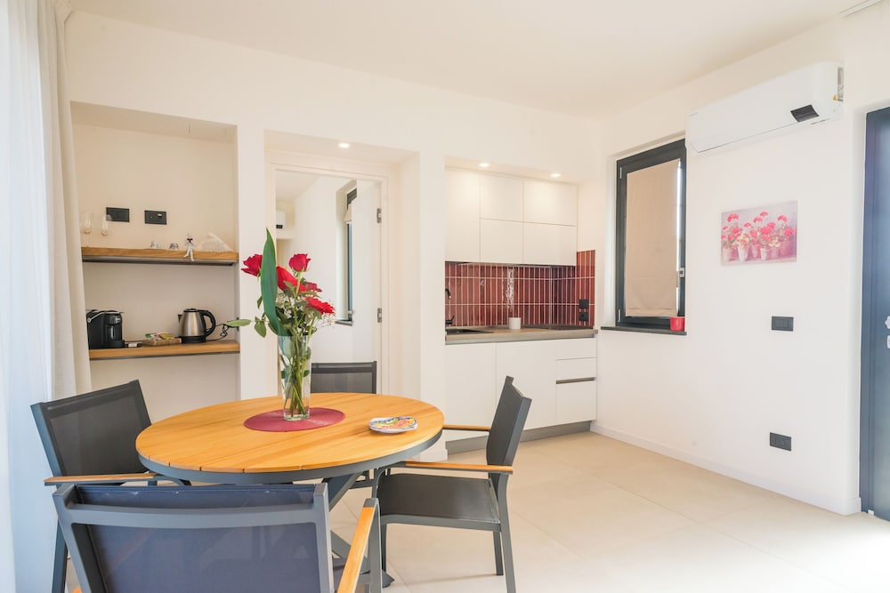 Luxury Apartment photo 3