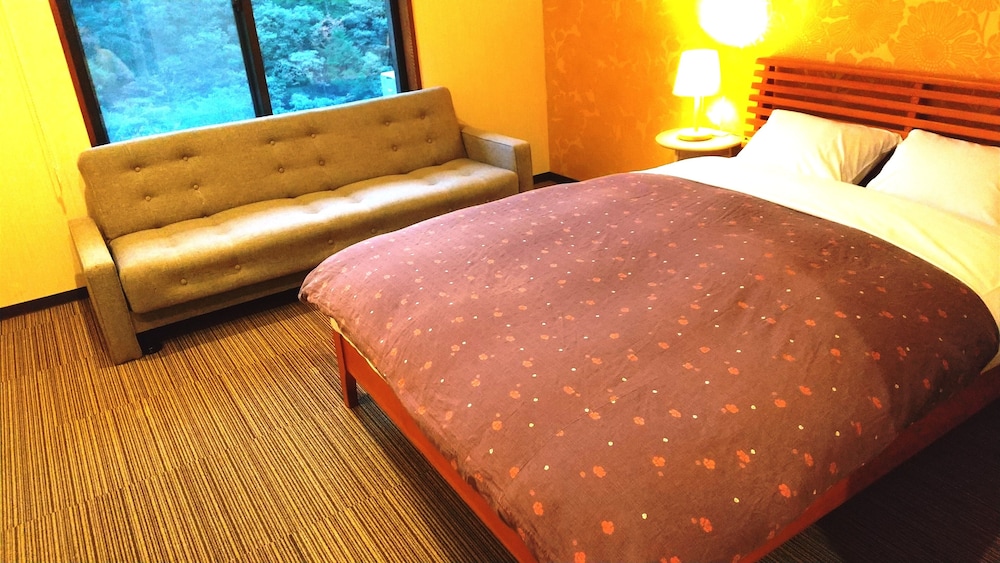 Double Room - Photo 7