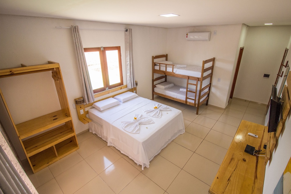 Standard Quadruple Room - Photo 4