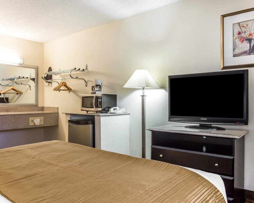 Standard Room, 1 Double Bed, Non Smoking photo 2
