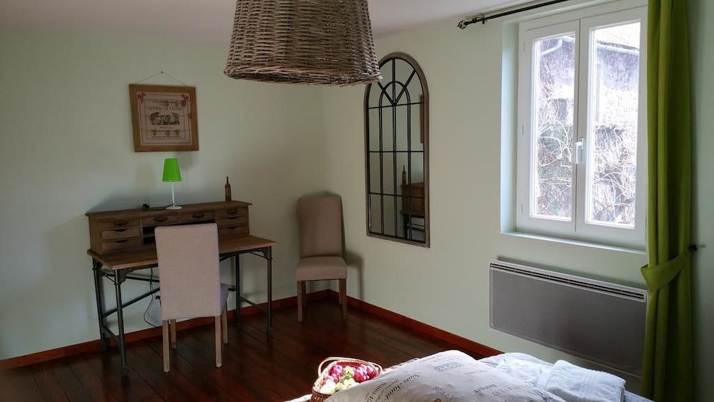 Traditional Room, 1 Queen Bed, City View (Vigne) photo 2