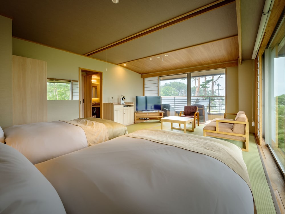 Japanese Western Style Room with Private Open-air Bath for 3 Guests,1F