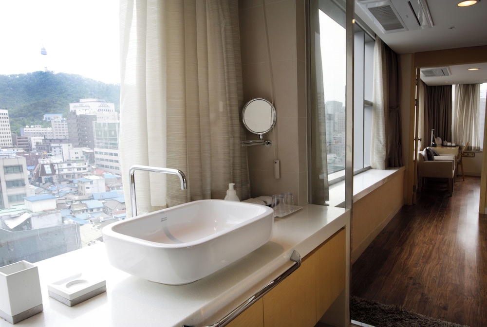 Double Room, 1 King Bed (Suite King Bed) - Photo 4