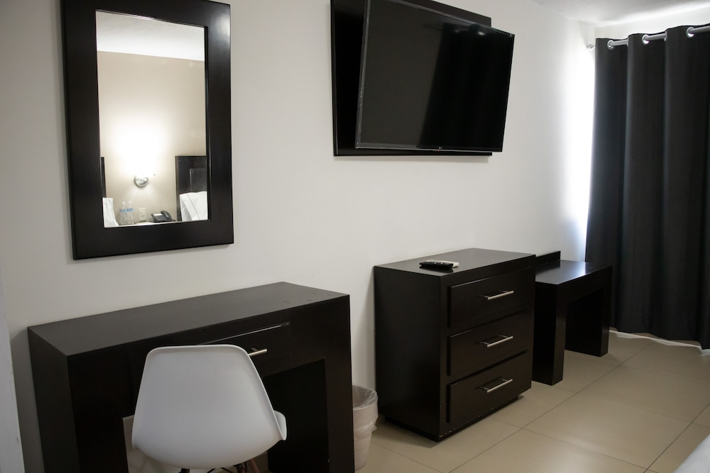 Standard Room photo 2