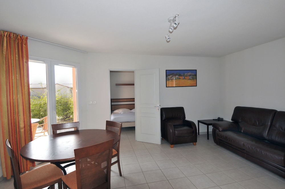 Apartment, 2 Bedrooms photo 1