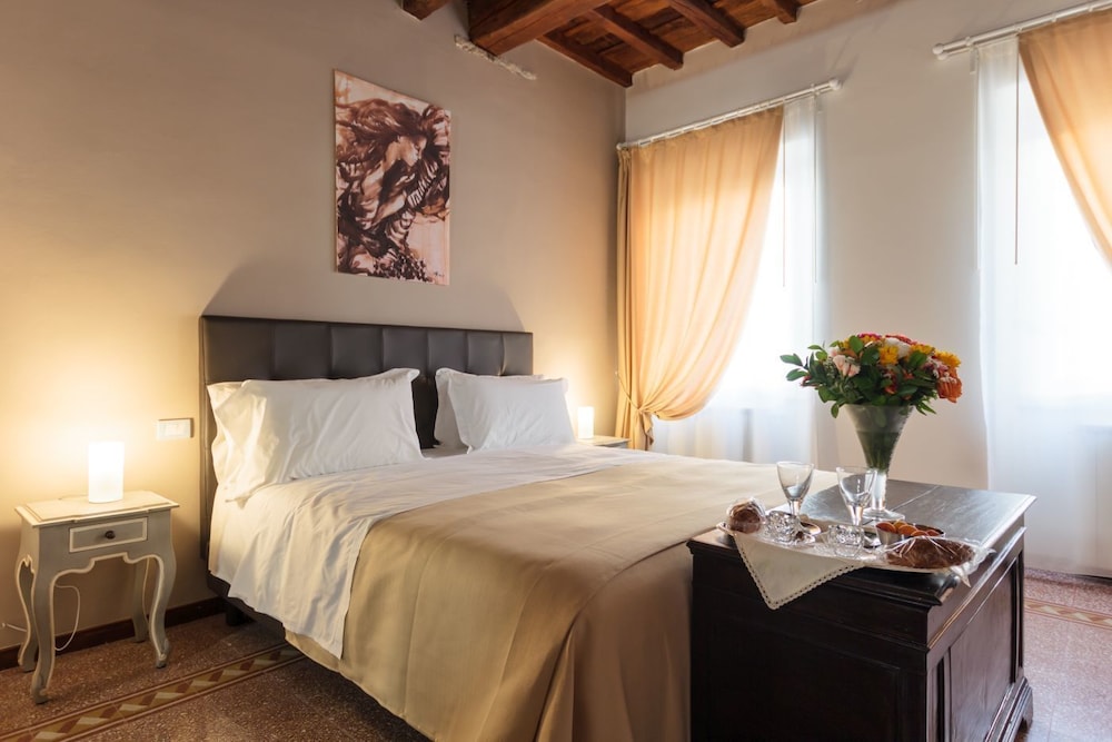 Deluxe Room, 1 Bedroom, City View photo 1