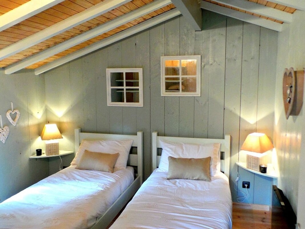 Cabin, Private Bathroom, Lake View (Je n'suis pas du matin)
