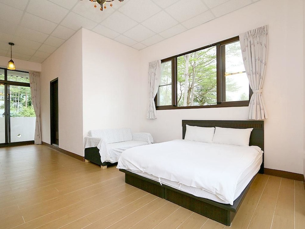 Double Room (Mountain Sea View) photo 3
