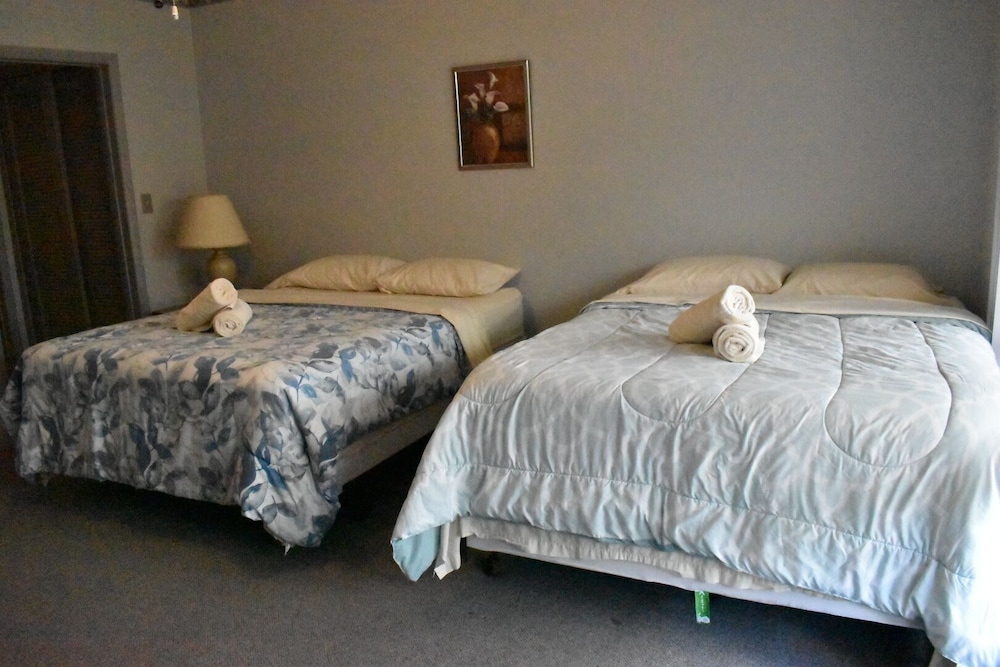 Deluxe Studio Suite