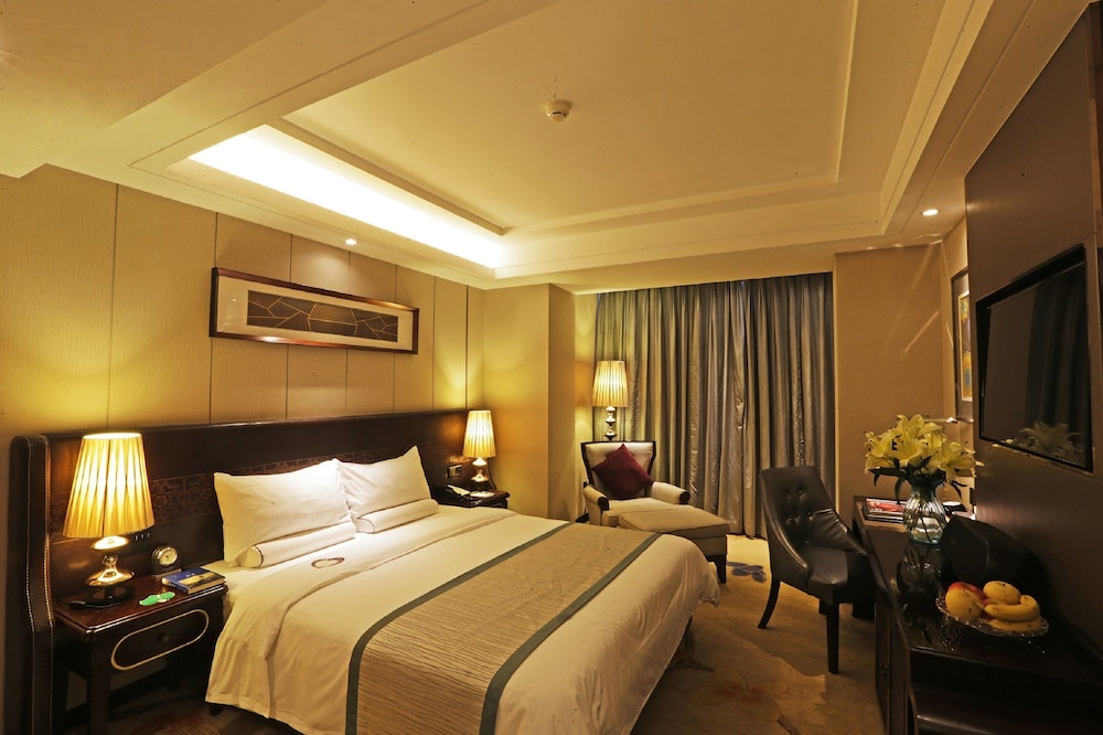Business Queen Room