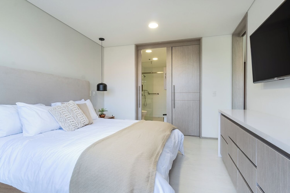 Superior Apartment, 1 Queen Bed with Sofa bed, Mountain View photo 3