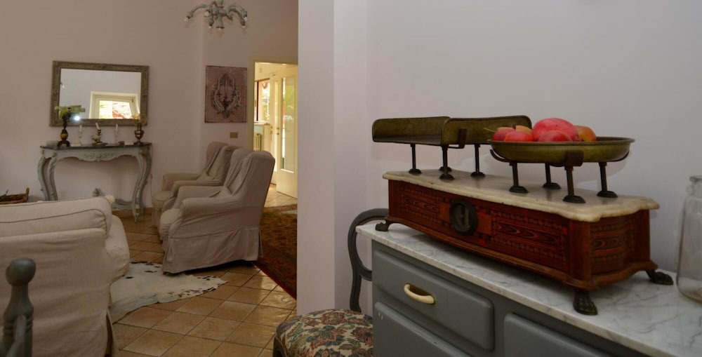 Villa photo 1