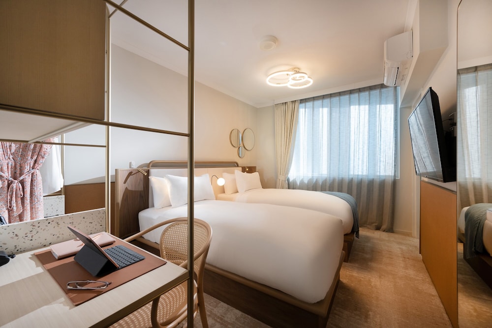 Room (Hotel) photo 2