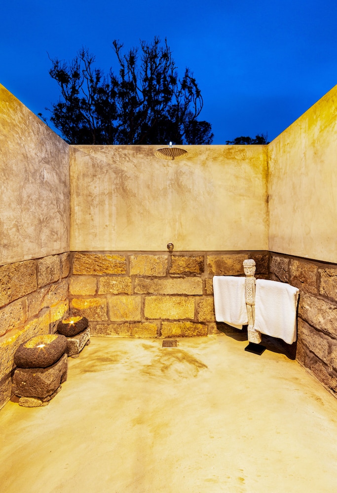 Luxury Villa, 2 Bedrooms, Ocean View, Oceanfront photo 3