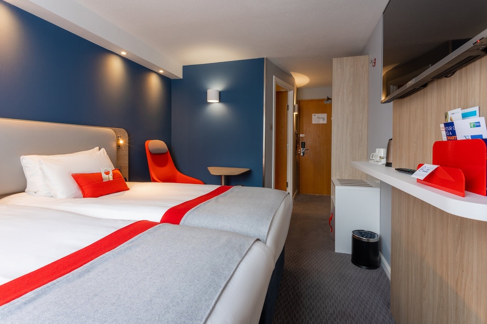 Standard Room, 2 Twin Beds (with Free Hot Breakfast) - Photo 3