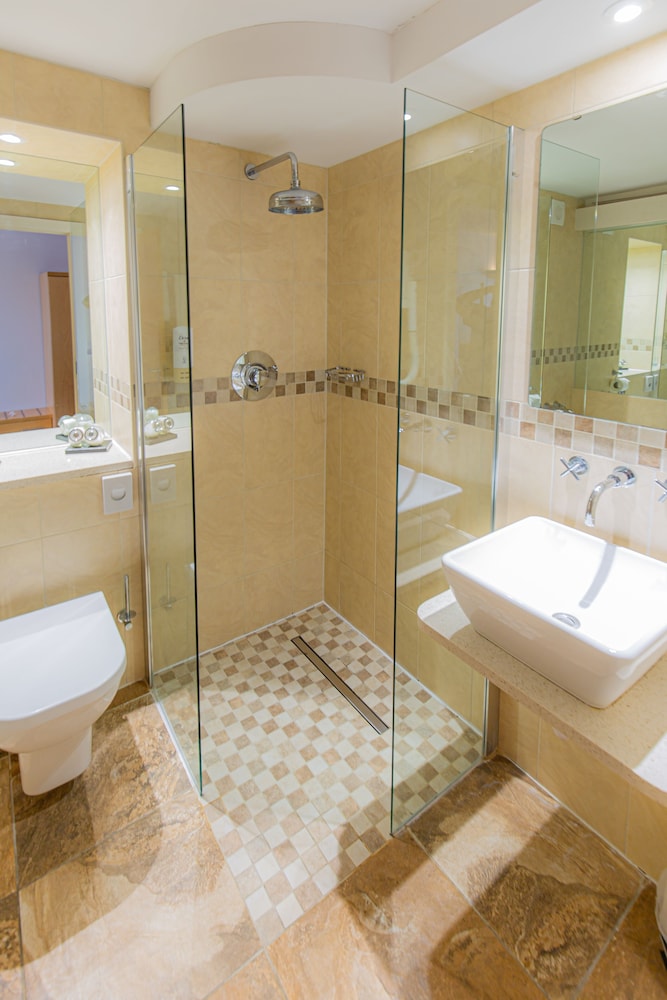Superior Room, 2 Twin Beds, Non Smoking - Photo 9